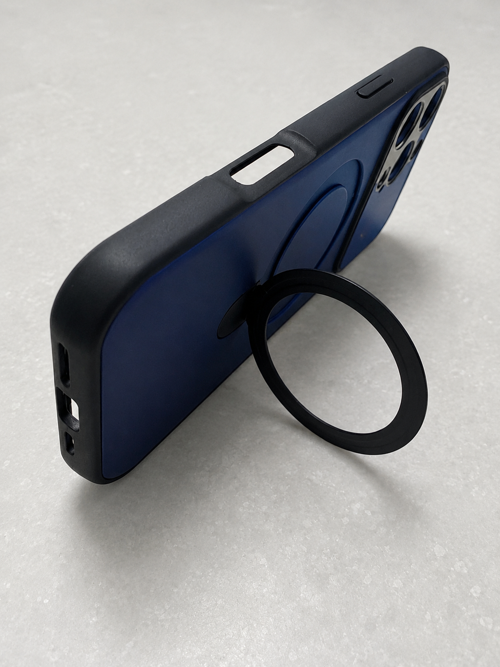 Magnetic Ring Stand Case