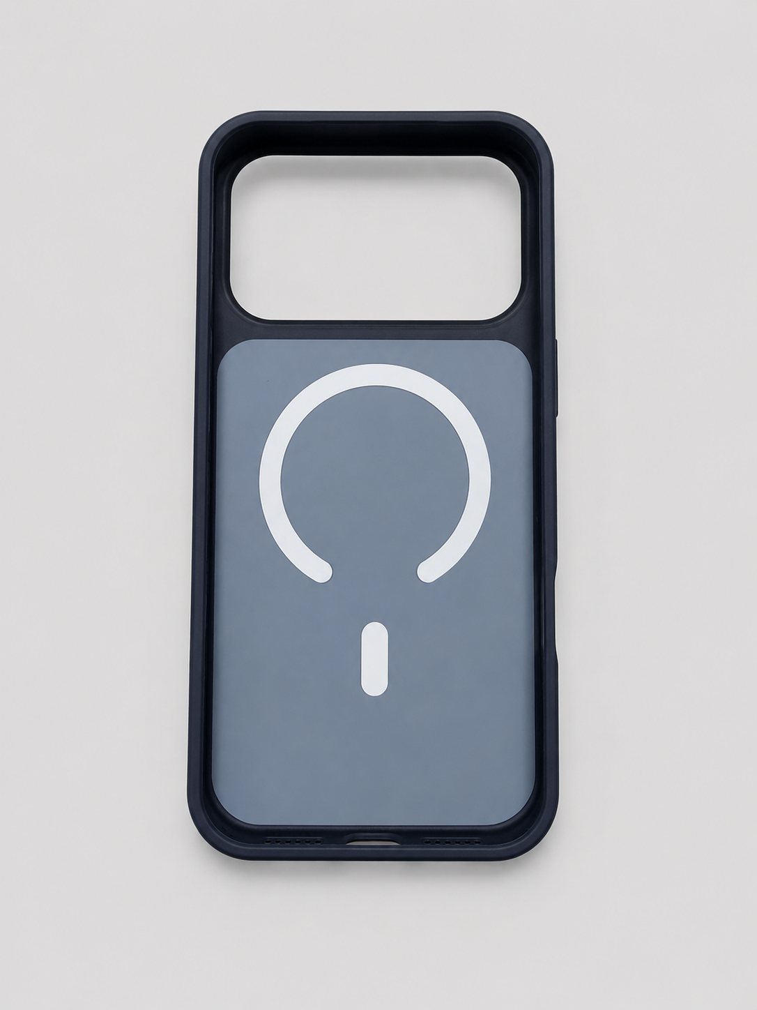 Slim Magnetic Case – iPhone 17 Pro Max