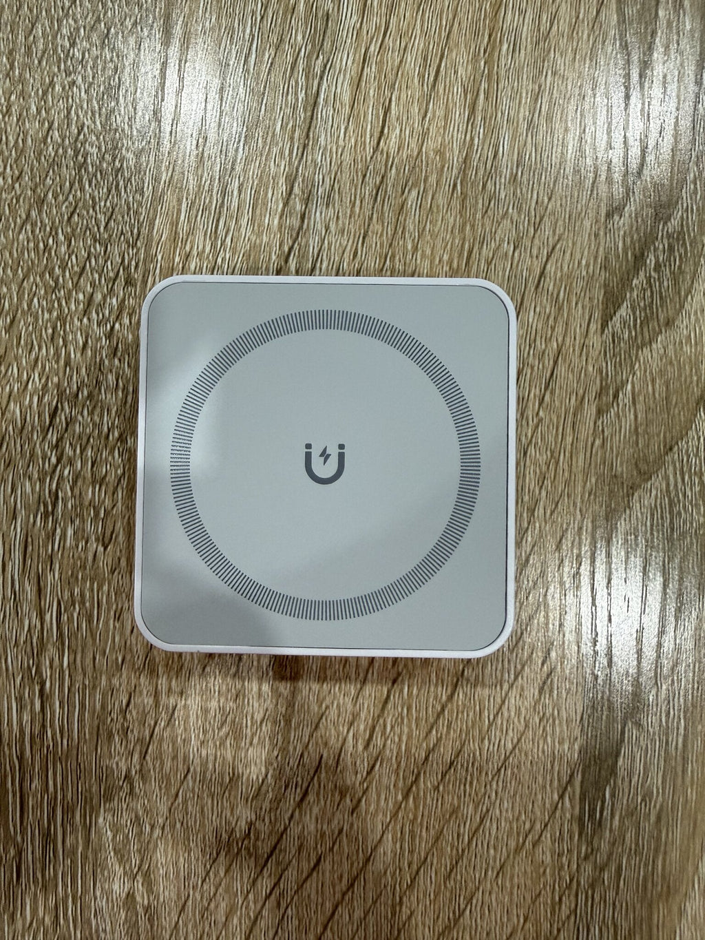 3-in-1 Magnetic Wireless Charger