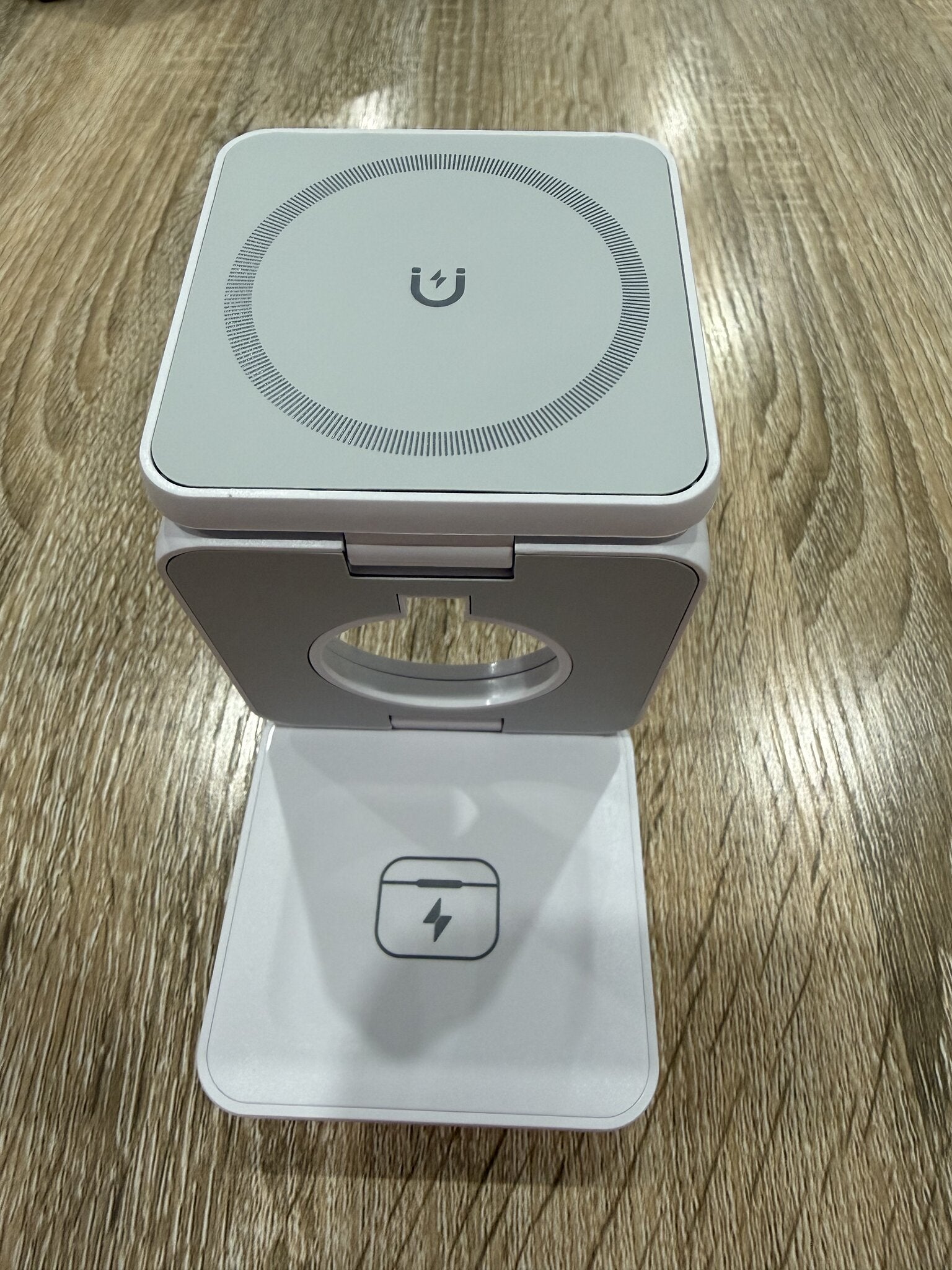 3-in-1 Magnetic Wireless Charger
