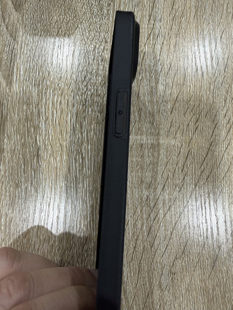 Carbon Fiber Armor Case - iPhone 13