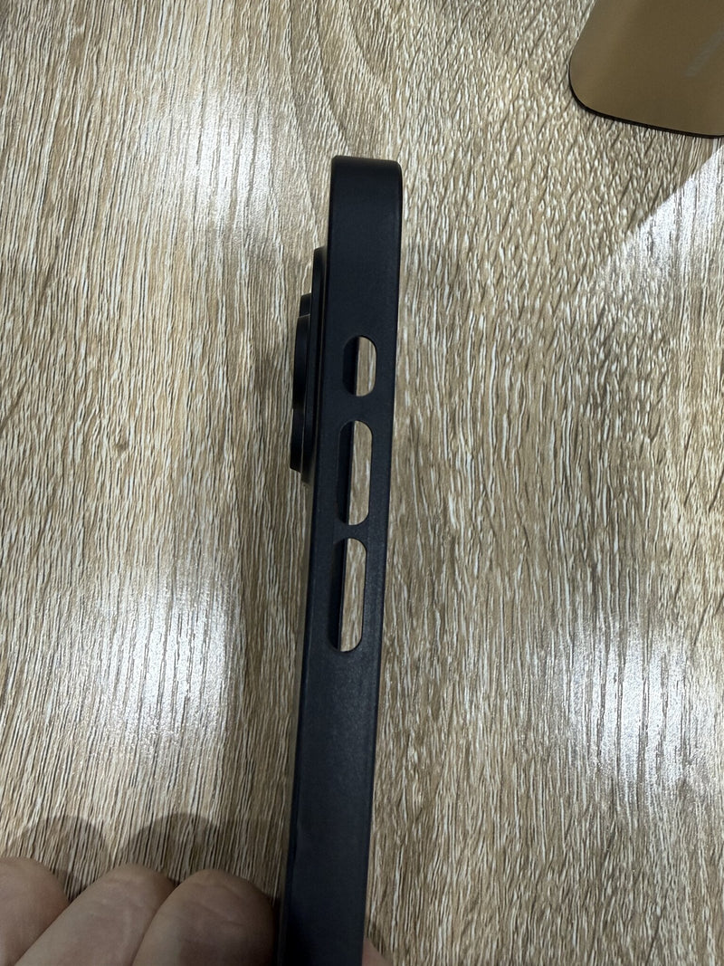 Carbon Fiber Armor Case - iPhone 15 Pro