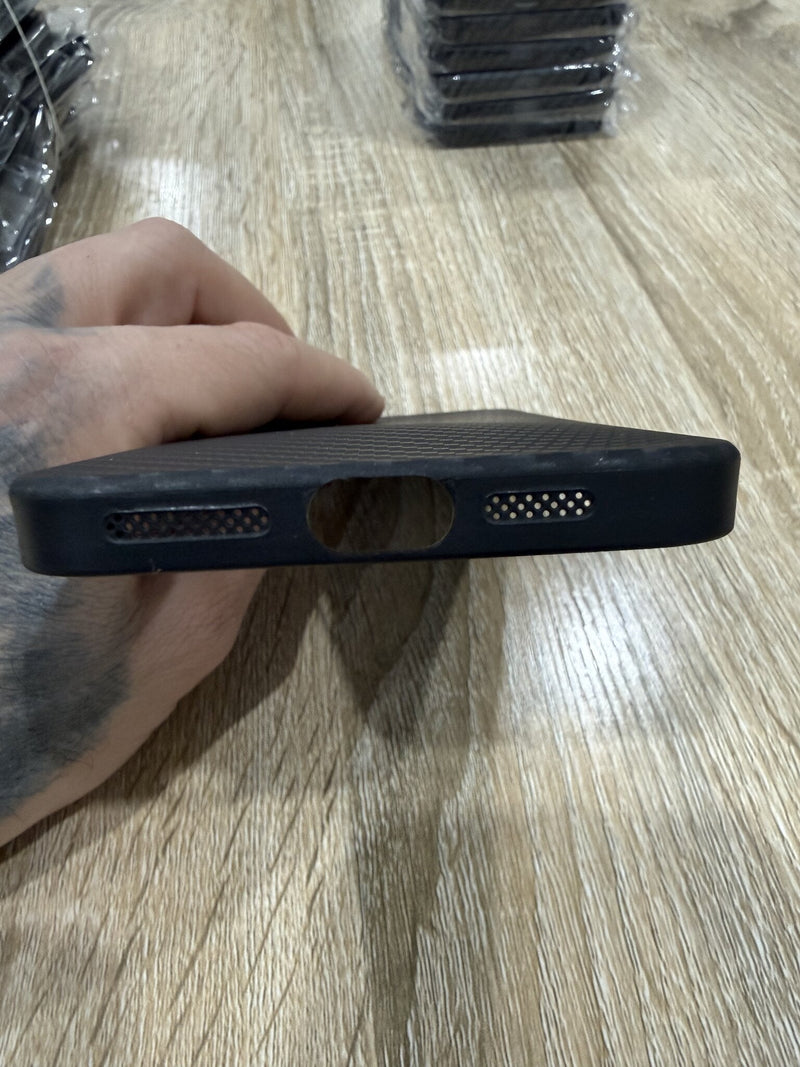 Carbon Fiber Armor Case - iPhone 16