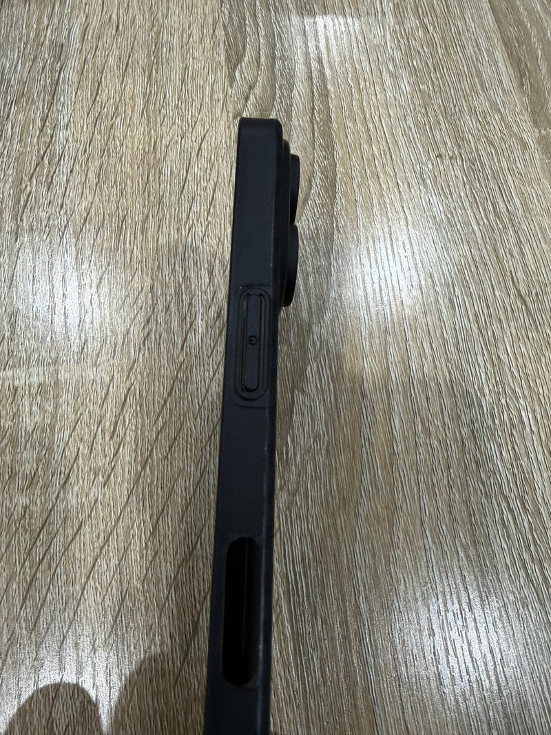 Carbon Fiber Armor Case - iPhone 16