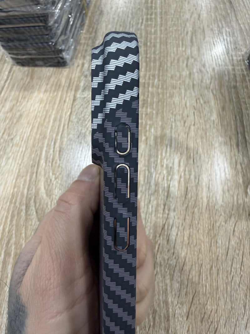 Carbon Fiber MagSafe Case - iPhone 17 Pro Max
